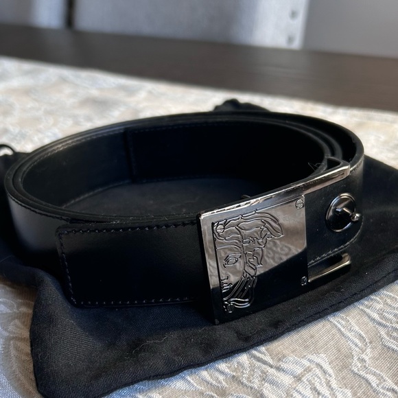 Men’s Versace Collection Medusa Logo Plaque Belt In Black Size 36/90 US/EU